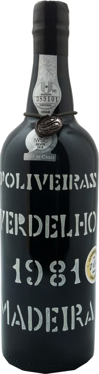 D'Oliveira Verdelho 1981  Front Bottle Shot